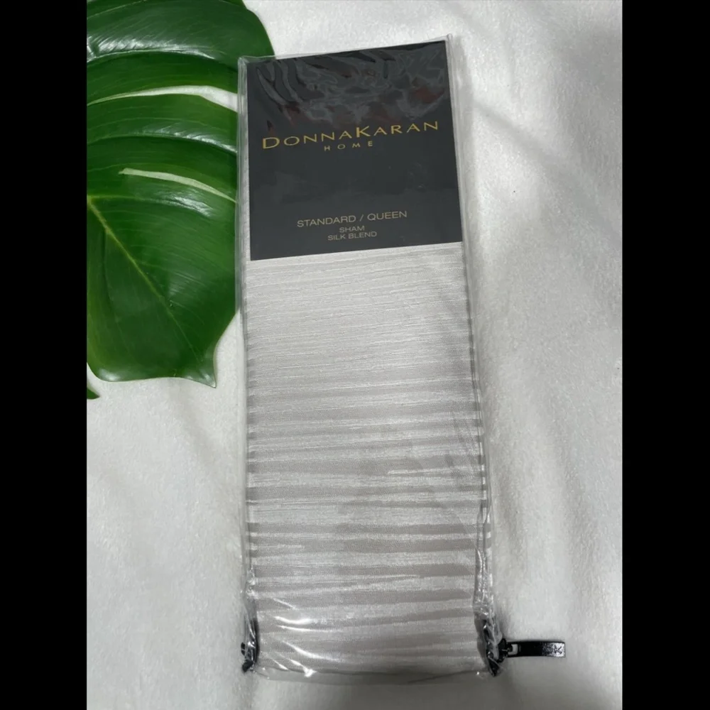 NIB Donna Karan Collection 'Reflection' [ 1 ]‎ Standard Pillow Sham